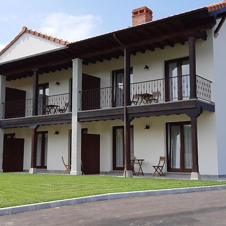La Mediana Del Sella Aparthotel Ribadesella Exteriör bild