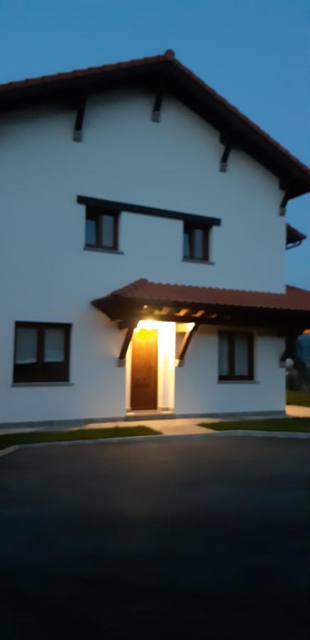 La Mediana Del Sella Aparthotel Ribadesella Exteriör bild